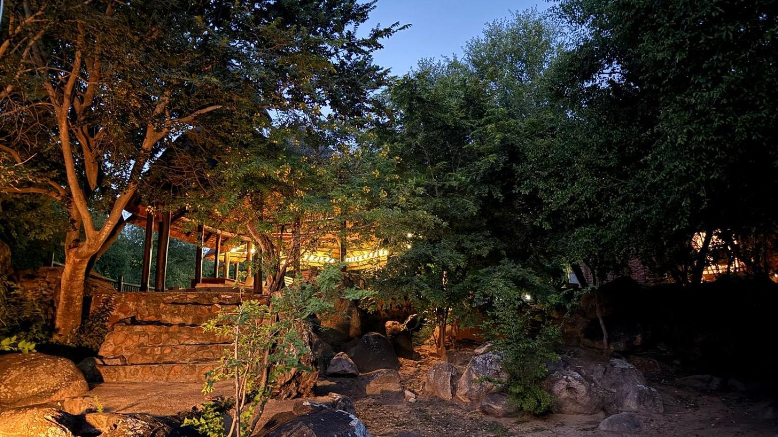 River Rock Lodge Парис Екстер'єр фото